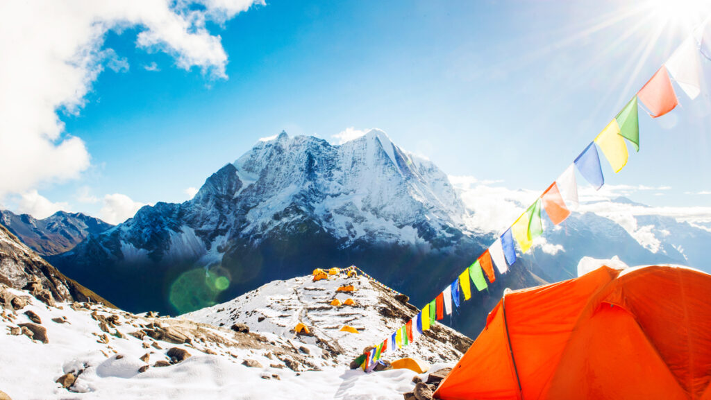 Best Himalayan treks you can take this summer